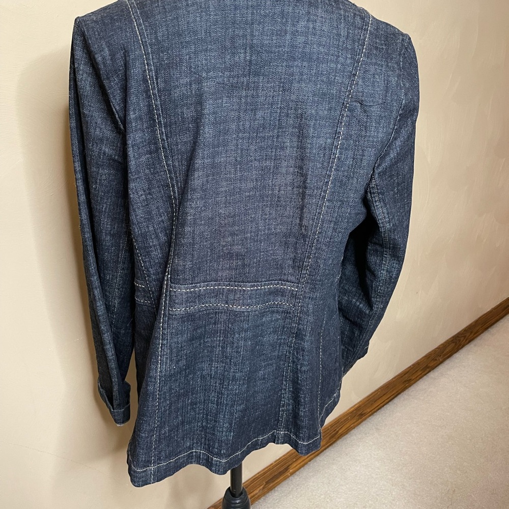 Lane Bryant fitted detailed denim jacket - Picture 2 of 8